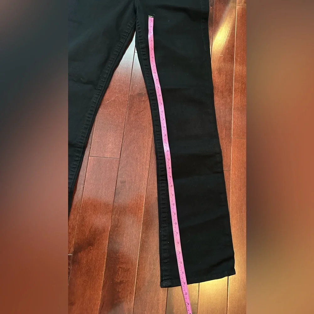 True Religion low rise Black Flare Jeans - Picture 5 of 12